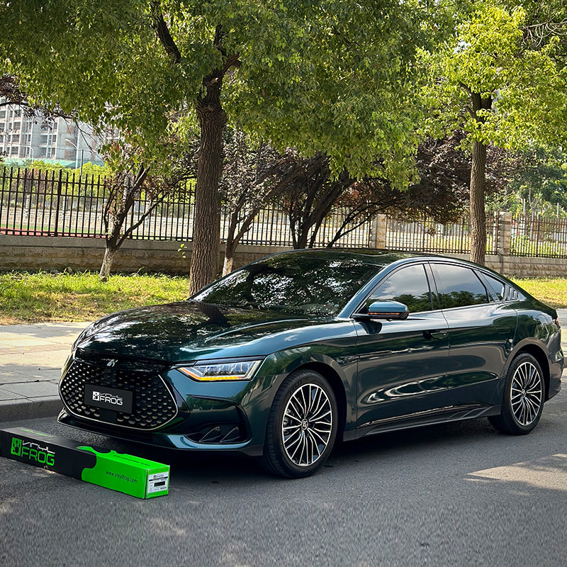 Glossy Metallic Deep Jungle Green Vinyl Wrap