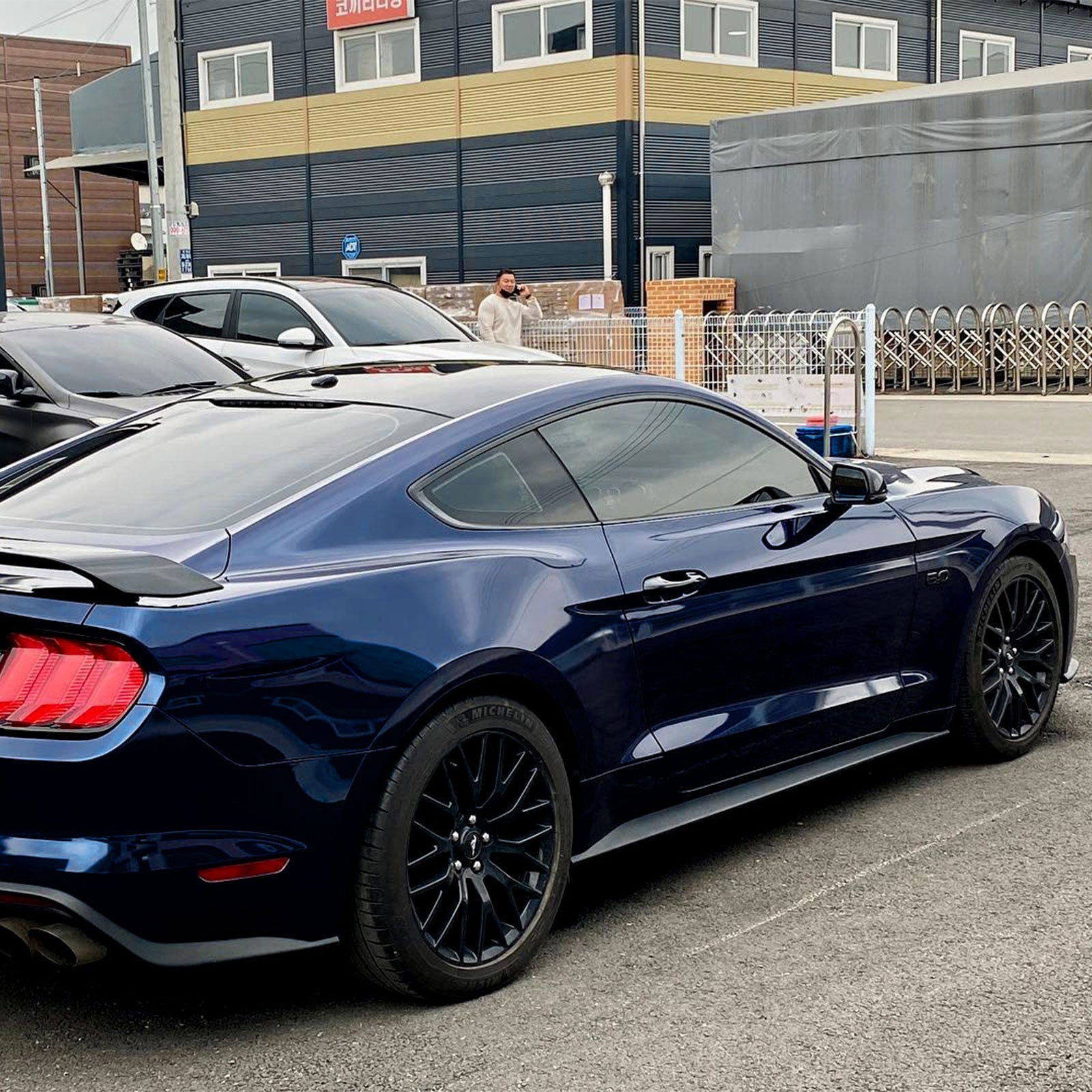 Glossy Metallic Tanzanite Blue Color PPF (Paint Protection Film)