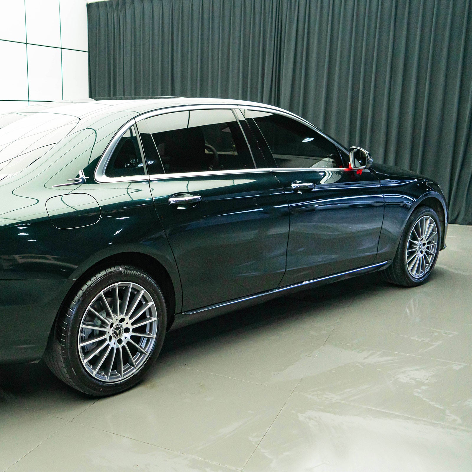 Glossy Metallic Royal Green Color PPF (Paint Protection Film)