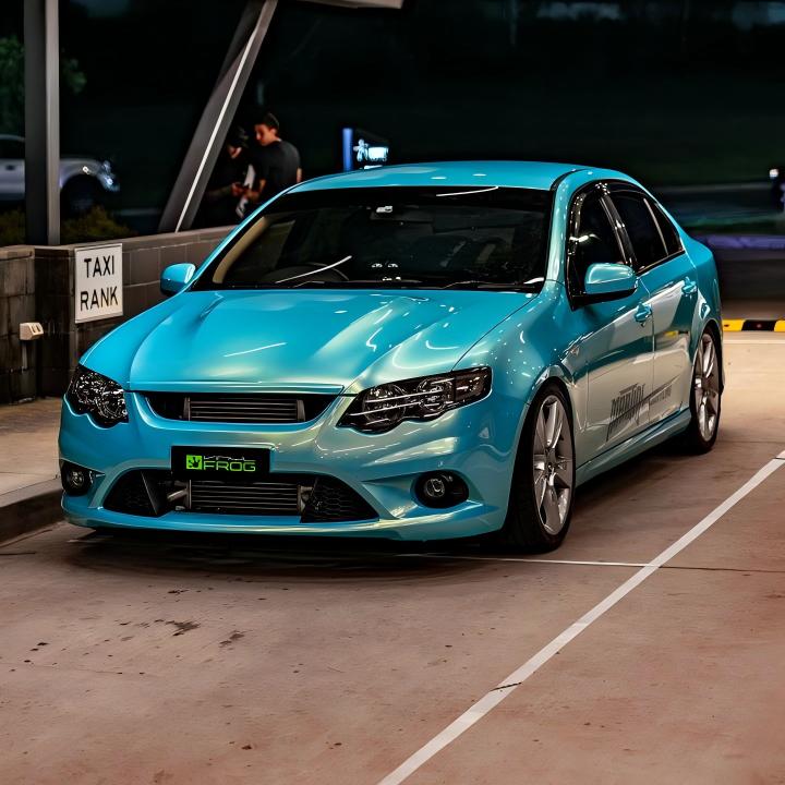 Candy Metallic Neon Ice Blue Color PPF (Wet Application)