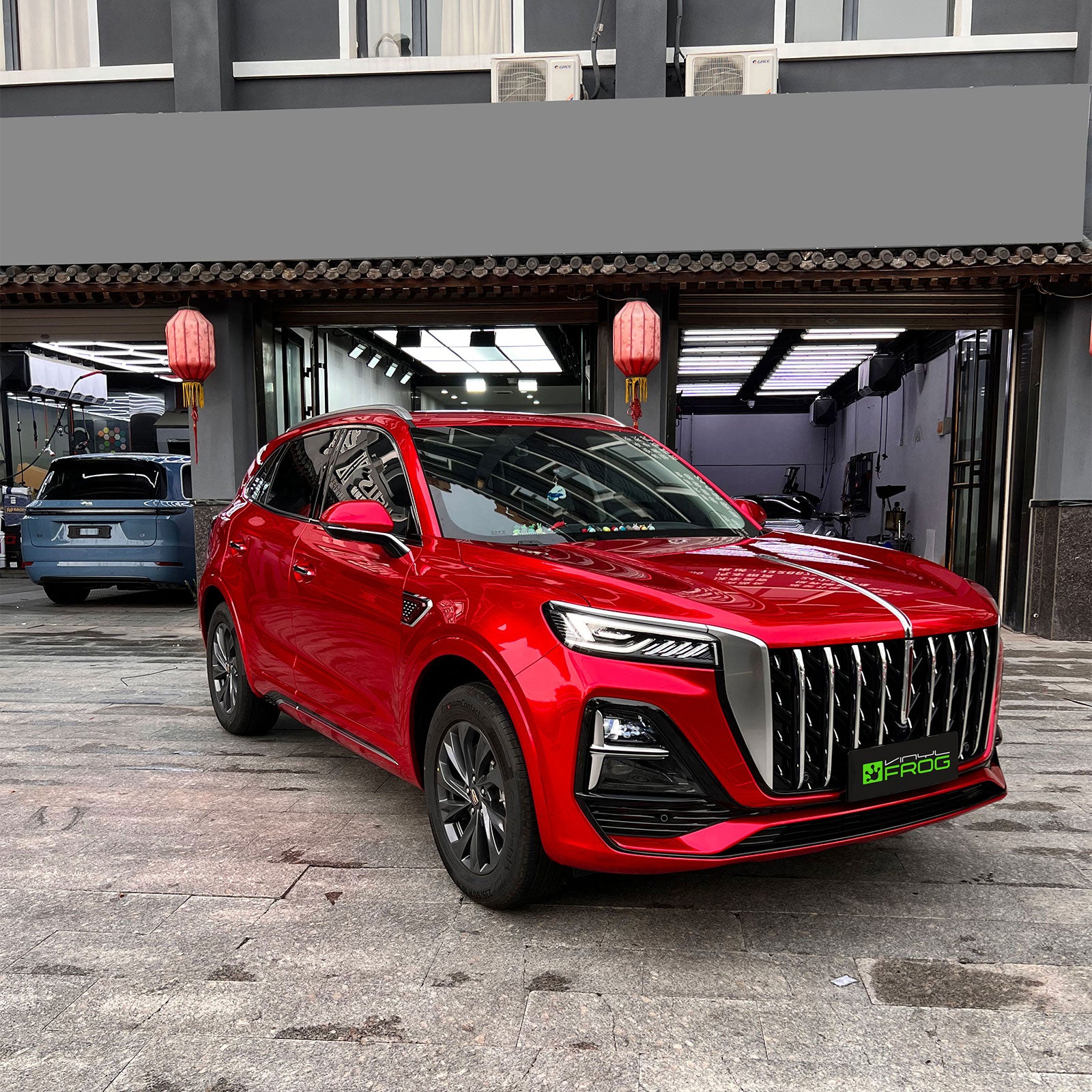 Hongqi HS5 Front Detail in Glossy Metallic Vampire Red Color PPF