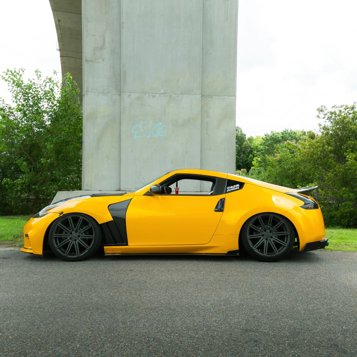 Glossy Metallic Golden Yellow Vinyl Wrap