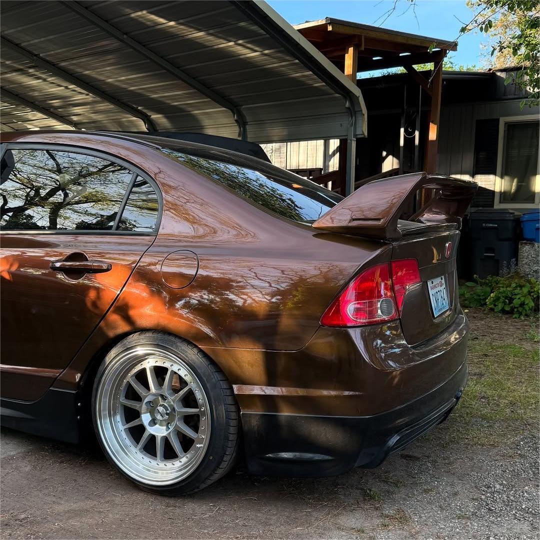 Glossy Metallic Mocha Brown Vinyl Wrap