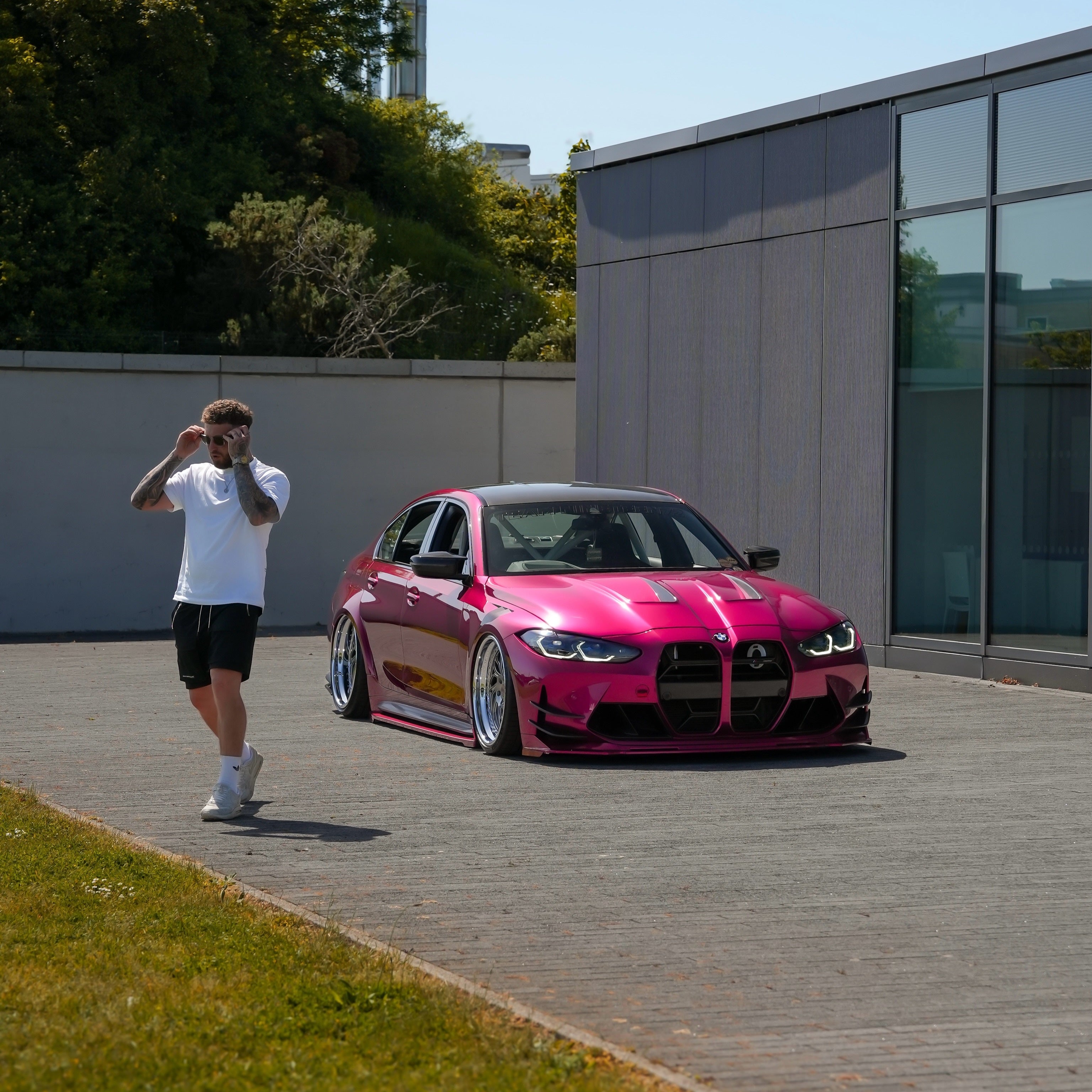 Glossy Metallic Rubellite Purple Vinyl Wrap