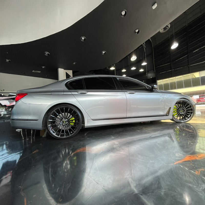 Glossy Metallic Liquid Chrome Vinyl Wrap